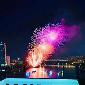***** 호텔 Wink Icon Riverside - Luxury - 24hrs & Rooftop Pool Bar 베트남