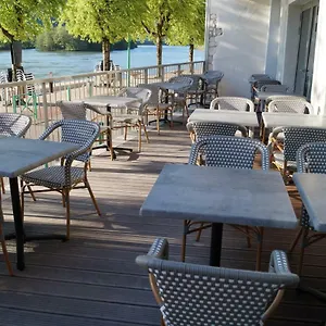 hotel-du-rhone-seyssel.hotels-rhonealpes.com/